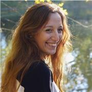 Profesora de Derecho penal, civil, laboral así como deontología del profesional de la abogacía